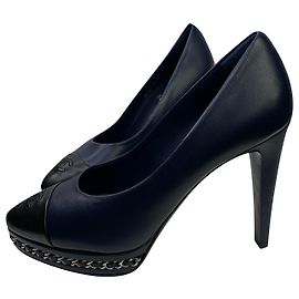 Chanel Pumps Navy Blue Leather Size 37 Navy blue