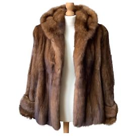 Rebecca Coats, Outerwear Brown