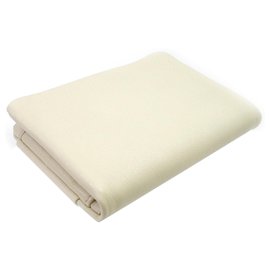 Autre Marque-Ferragamo White Bi fold Vara Leather Long Wallet-White,Cream