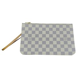 Louis Vuitton Damier Azur Clutch mit Lederarmband Beige