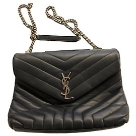 Yves Saint Laurent Model Loulou medium saint laurent Navy blue