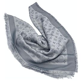CHAL DE LOUIS VUITTON MONOGRAM SHINE M76353 Gris