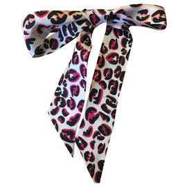 Fendi-Wrappy-Black,Pink,White