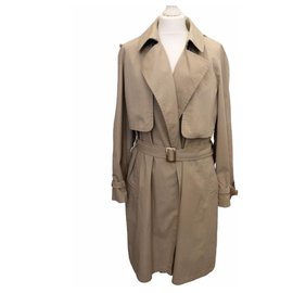 Hermès Coats, Outerwear Beige
