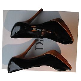 Escarpins Christian Dior Starlet en cuir verni noir Noir