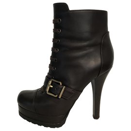 Fendi Ankle Boots Brown Leather Brown