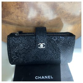 Chanel-Clutch atemporal Classique em relevo-Preto