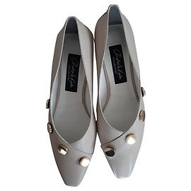Autre Marque Charles&Keith Leather Flats Beige Size 38 Beige