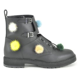 Fendi-Fendi leather boots new-Black