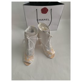 Chanel-Botas de tornozelo-Cinza