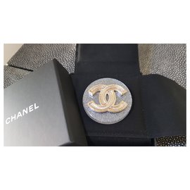 Chanel-Broche Chanel-Dourado