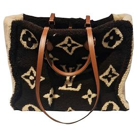 Louis Vuitton Teddy on the go tote borsa a tracolla Altro