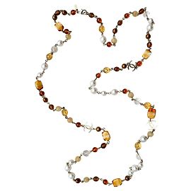 Chanel Collana lunga perle CC e pasta vitrea D'oro