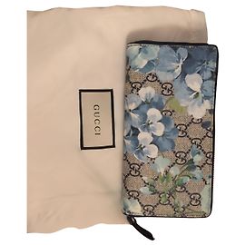 Gucci GG Bloom Beige
