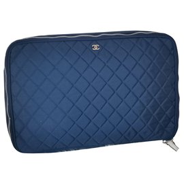 Chanel-Bolsos de embrague-Azul