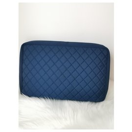 Chanel-Clutch-Taschen-Blau