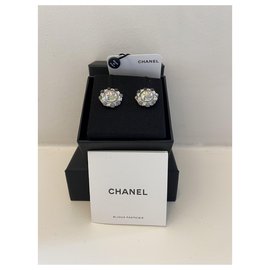 Chanel-Chanel boucles d’oreilles neuves , couleur-Bijouterie argentée