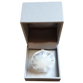 Lalique Anel de flor de cristal - opala Outro