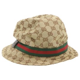 Second hand Gucci Hats - Joli Closet