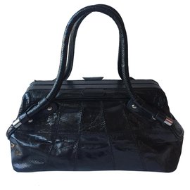 Salvatore Ferragamo-Handbags-Black