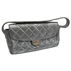 Bolsa baguete chanel Prata