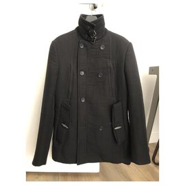 John Galliano-Muito bonito casaco preto acolchoado de algodão ervilha por "John Galliano" em tamanho 48 italiano.-Preto