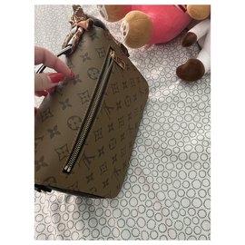 Louis Vuitton-Metis Pochette-Karamell