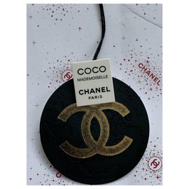 Chanel-Alfinetes e broches-Branco