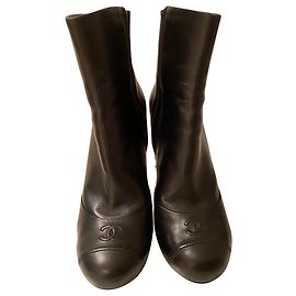 Botines Chanel de piel negra Negro