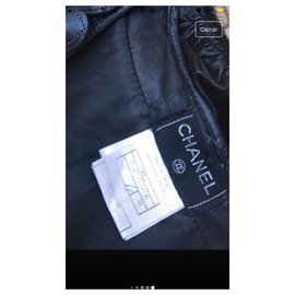 Chanel-Kleider-Schwarz