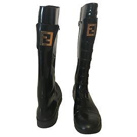 Fendi Stiefel Schwarz