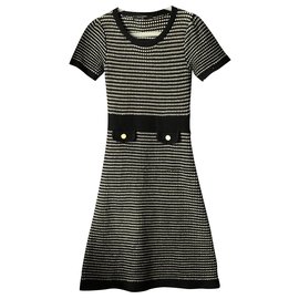 Tara Jarmon-Petite robe noire en laine  Tara Jarmon-Noir,Blanc