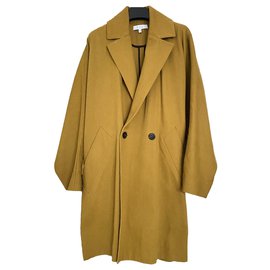 Iro Abrigos, Ropa de calle Otro