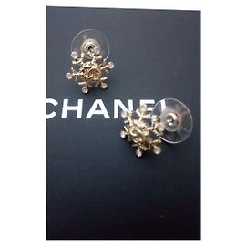 Chanel snowflake earrings Gold hardware