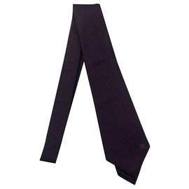 Chanel-Cravatte-Bordò