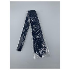 Chanel-Krawatten-Marineblau