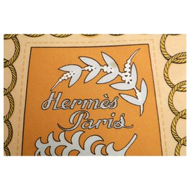 Hermès-Foulard HERMES Cliquetis en soie-Rouge,Violet