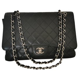 Chanel-Maxi Jumbo-Nero