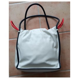 Karl Lagerfeld-Handtaschen-Weiß
