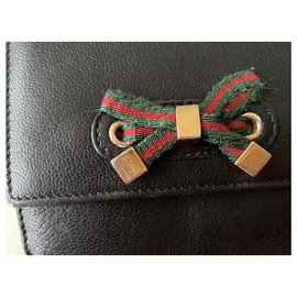 gucci wallet second hand