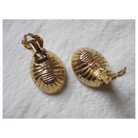 Yves Saint Laurent-CLIPS CABOCHON .-Dourado