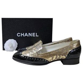 Chanel-Chanel Gold Black Patent Leather Loafers Shoes Sz 40-Black,Golden