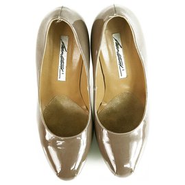 Brian Atwood-Brian Atwood Taupe Patent Leather Platform High Heel Pumps Shoes size Eur 37.5-Taupe