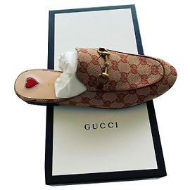Gucci Maultiere Hellbraun