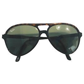 Ray-Ban Sonnenbrille Schwarz