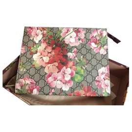 Gucci-Gucci blooms cosmetic case-Other