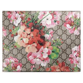 Gucci-Gucci blooms cosmetic case-Other