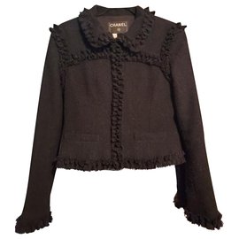 Chanel-Chanel Little Black Wool Boucle Jacket con volant-Nero