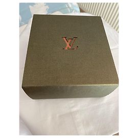 Cinto Louis Vuitton em couro granulado castanho Marrom