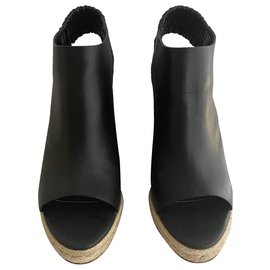 Balenciaga-Heels-Black